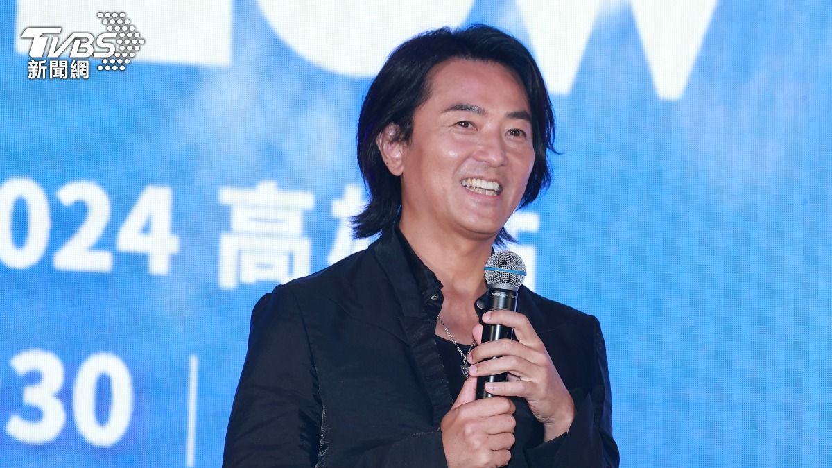 鄭伊健提醒粉絲下次偷拍他記得開美顏相機。（圖／黃城碩攝）