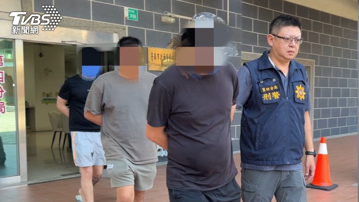 最後洪男與被揪來的另外兩名朋友遭到警方逮捕。(圖/TVBS)