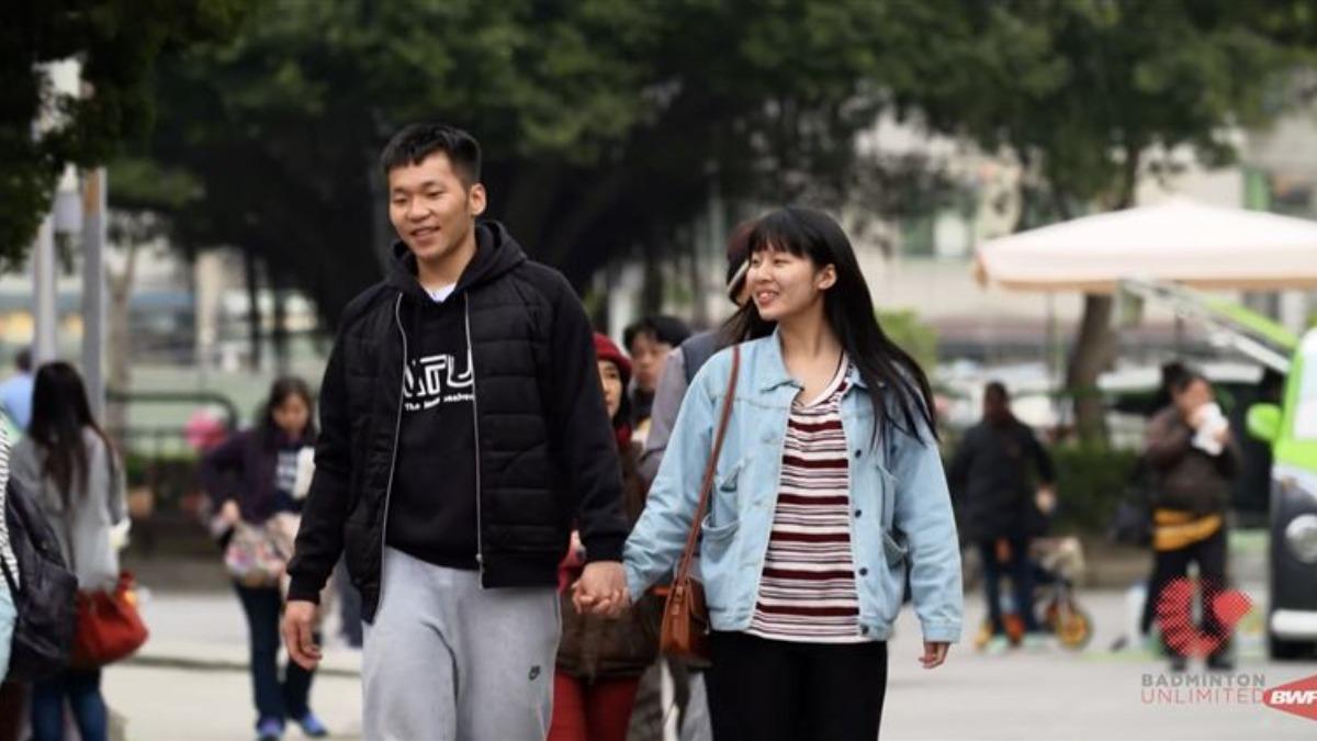 李洋與女友6年前的約會畫面被挖出。(圖/翻攝自YouTube @BWF TV)