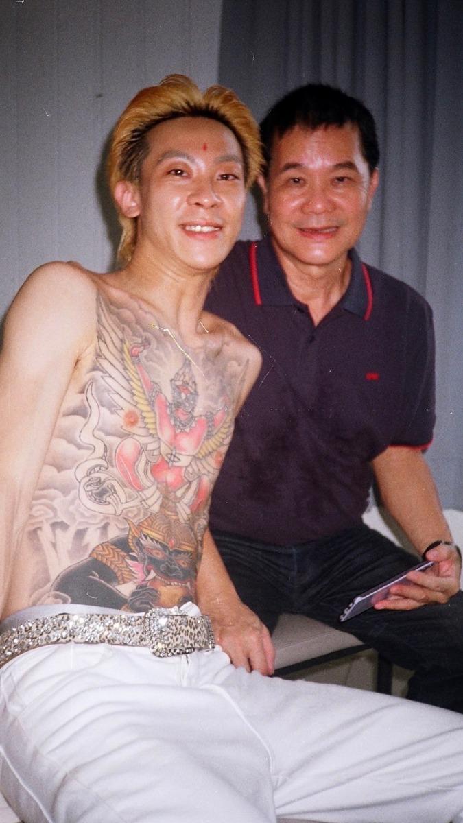 潤少自爆小時候很調皮，時常被爸爸體罰。（圖／混血兒娛樂提供）