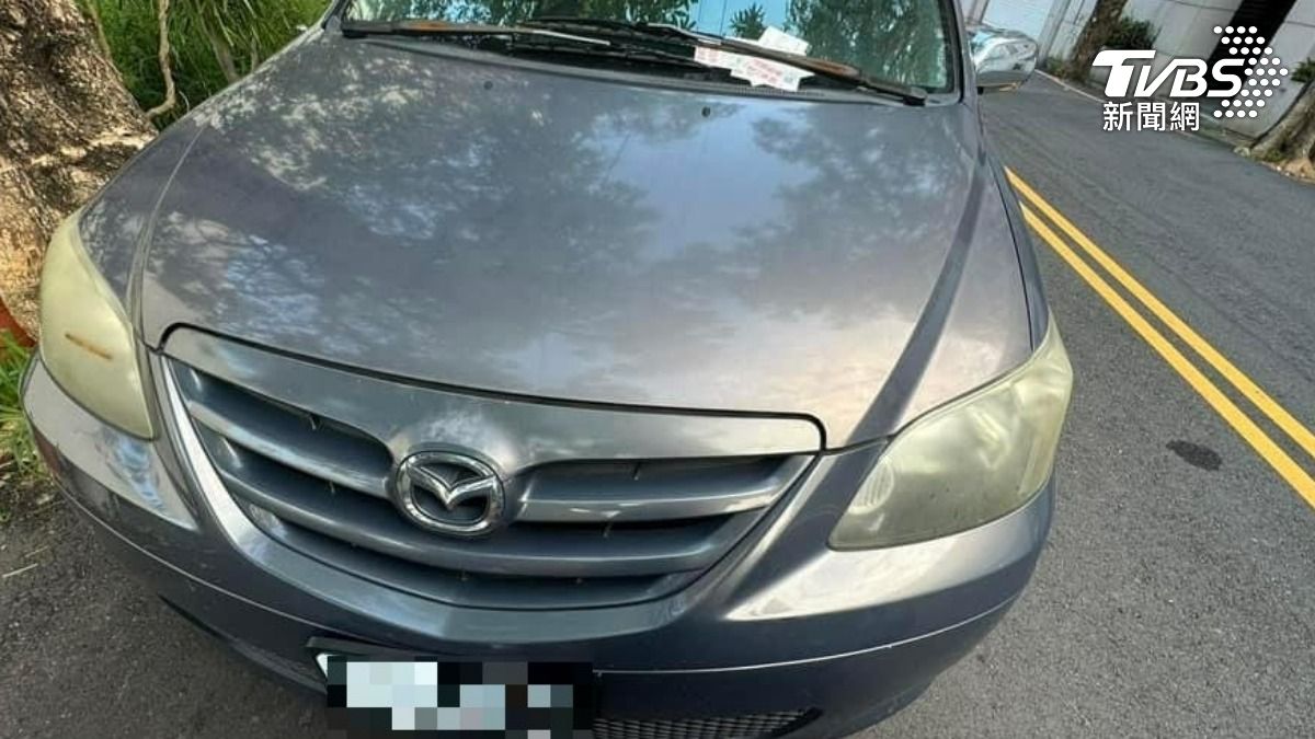 該車久停路邊,被舉發至少4次。(圖/TVBS)