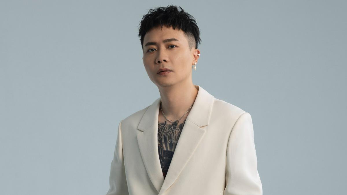 蕭秉治回首音樂路,一直都有老闆五月天大力支持。(圖/相信音樂提供)