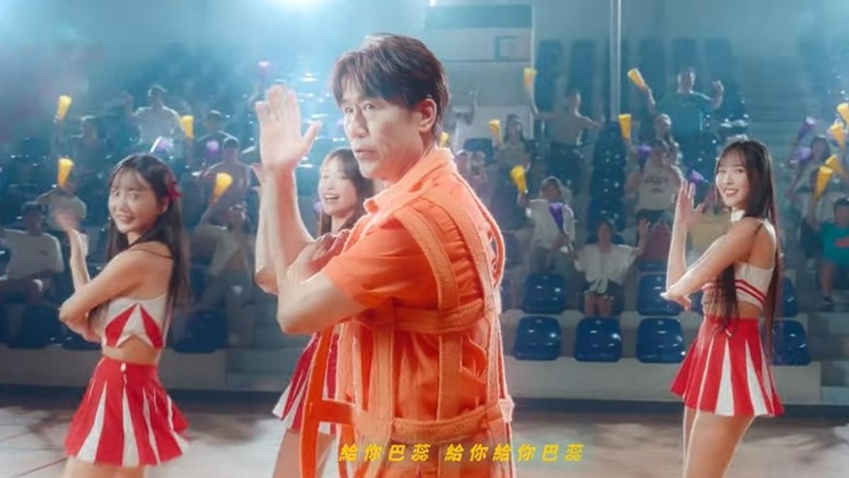 羅時豐年初推出新歌〈巴蕊〉,MV日前在另一頻道上架。(圖/翻攝自大牛比較懶YouTube頻道)