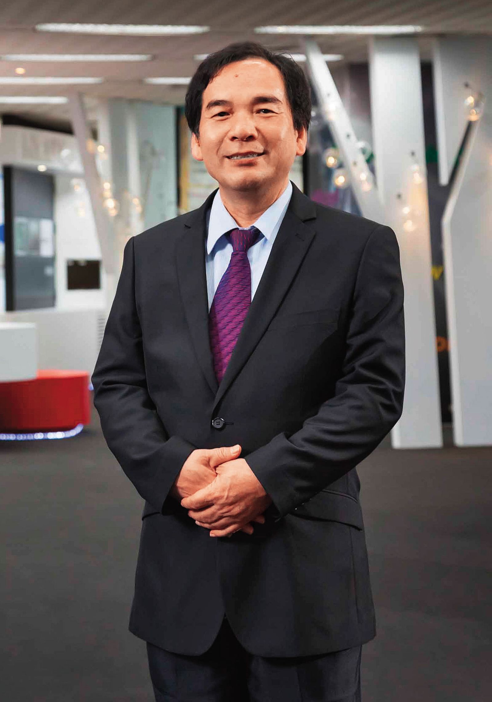 國立勤益科大校長陳文淵(圖)護航女兒爭取專案教職,引發爭議。(圖/翻攝自勤益科大官網)
