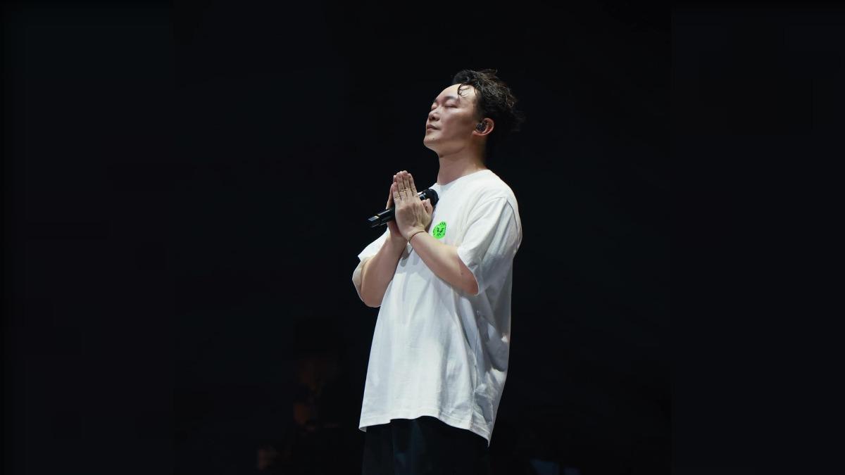 陳奕迅傷後復出寧波站巡演。(圖/翻攝自陳奕迅臉書)