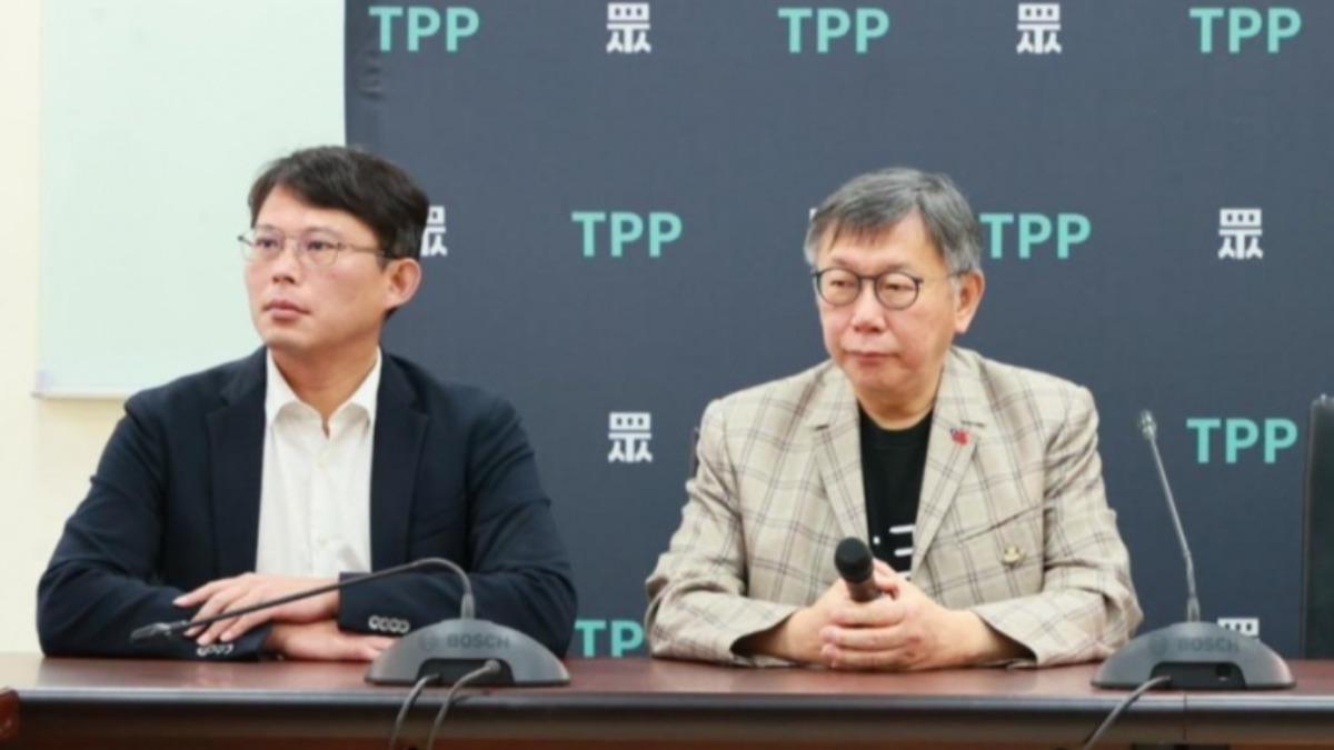 柯文哲爆假帳!黃國昌愛的「卡提諾」跳船酸:選前假民調、如今假公司