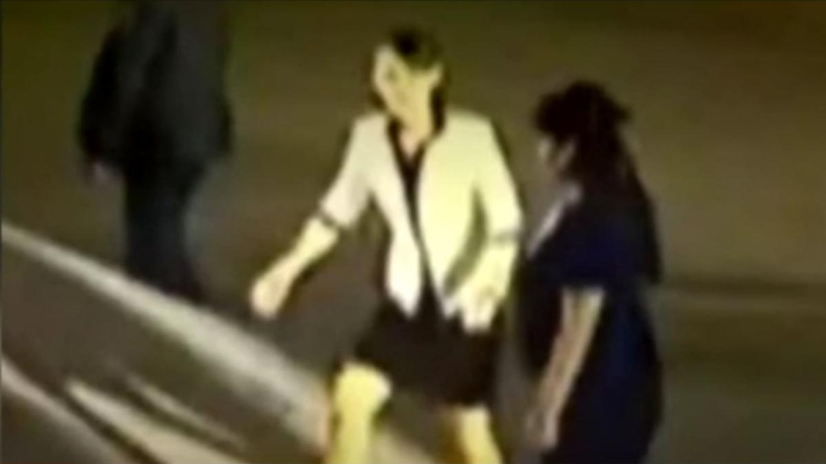 有片/北韓女帝地位不保?金與正變好姑姑向「第一千金」鞠躬哈腰