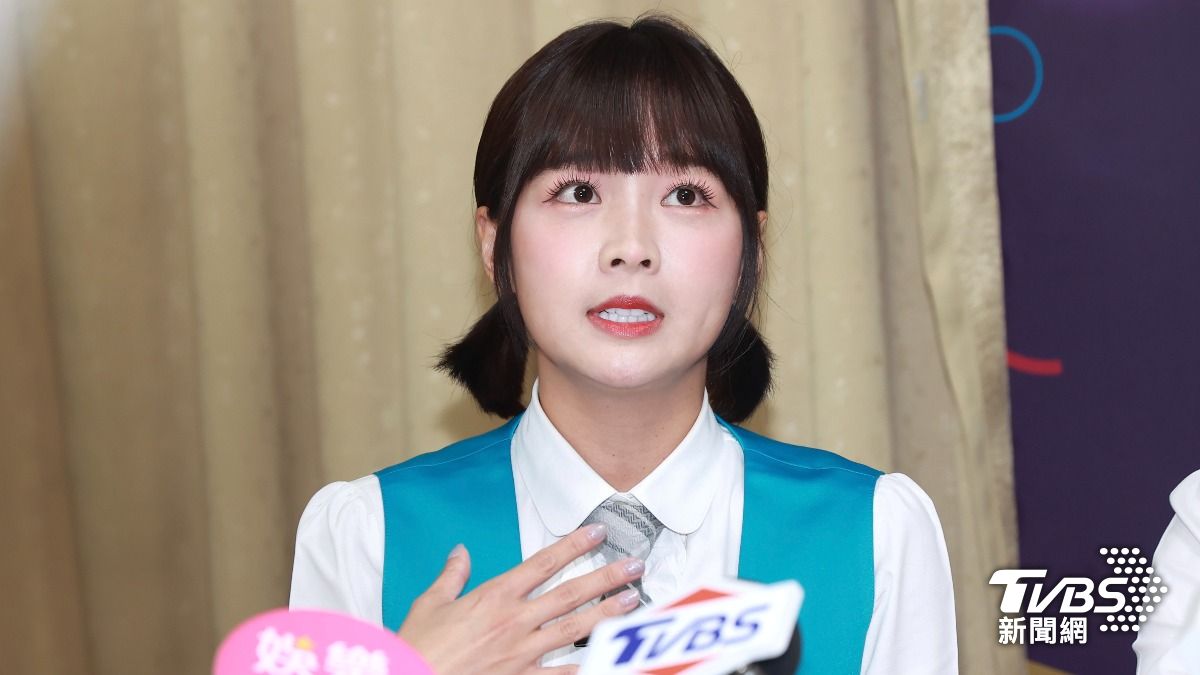 籃籃被說雙面人相當委屈。(圖/黃城碩攝)