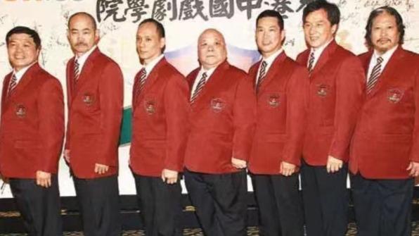 香港影壇「七小福」-1!僅成龍活躍台前 他早已移居加拿大