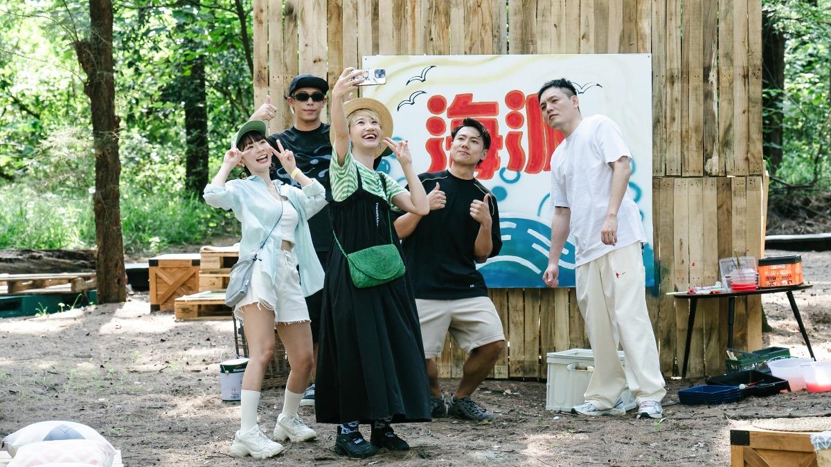 玖壹壹攤位秒成「告別式」!洋蔥太操內褲外露 Lulu爸媽現身突遭擋