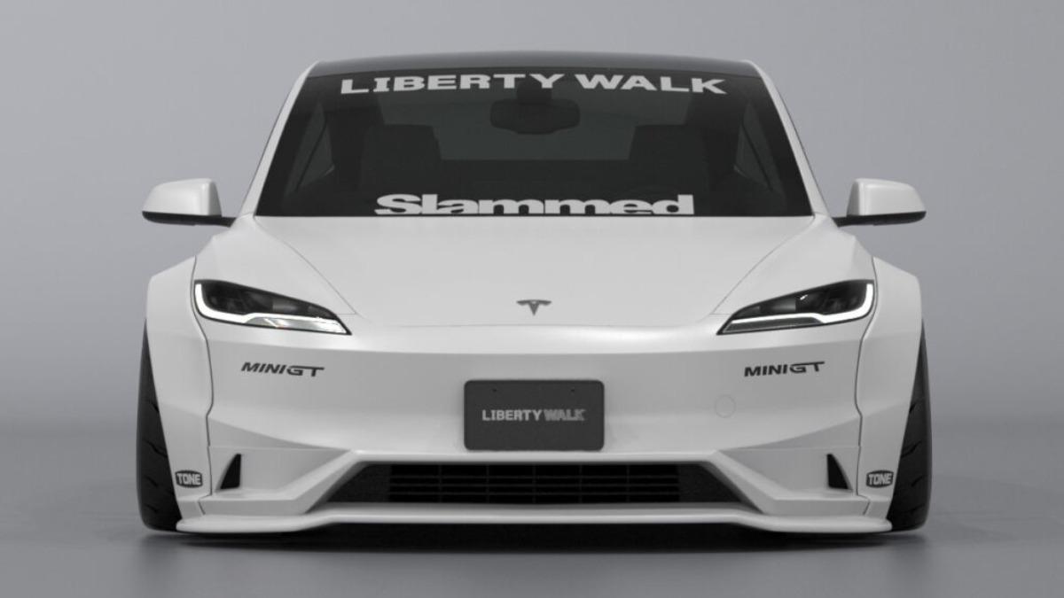 Liberty Walk針對前保險桿也重新進行設計。（圖／Liberty Walk提供）
