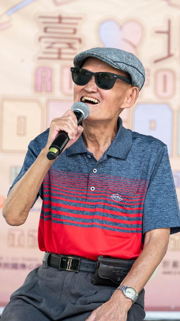李炳輝分享近況,坦言老婆雅惠身體狀況比他還差。(圖/中華民國身心障礙者藝文推廣協會提供)