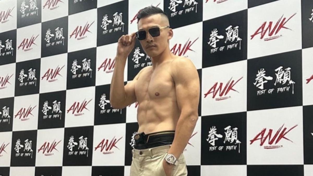 打孫安佐的西裝男曝光，是有「台中燒打雞」稱號的韓森。（圖／翻攝自IG）
