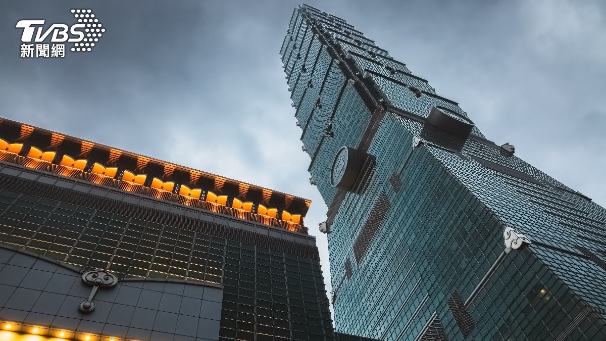 連5震狂晃!網友爆台北101「68樓辦公實況」:要起飛了