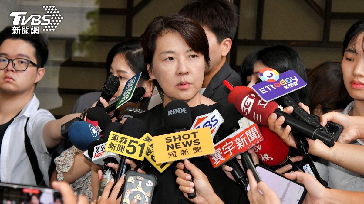 黃珊珊再道歉！黨內逼宮辭立委　鬆口「萬不得已決定」發聲了