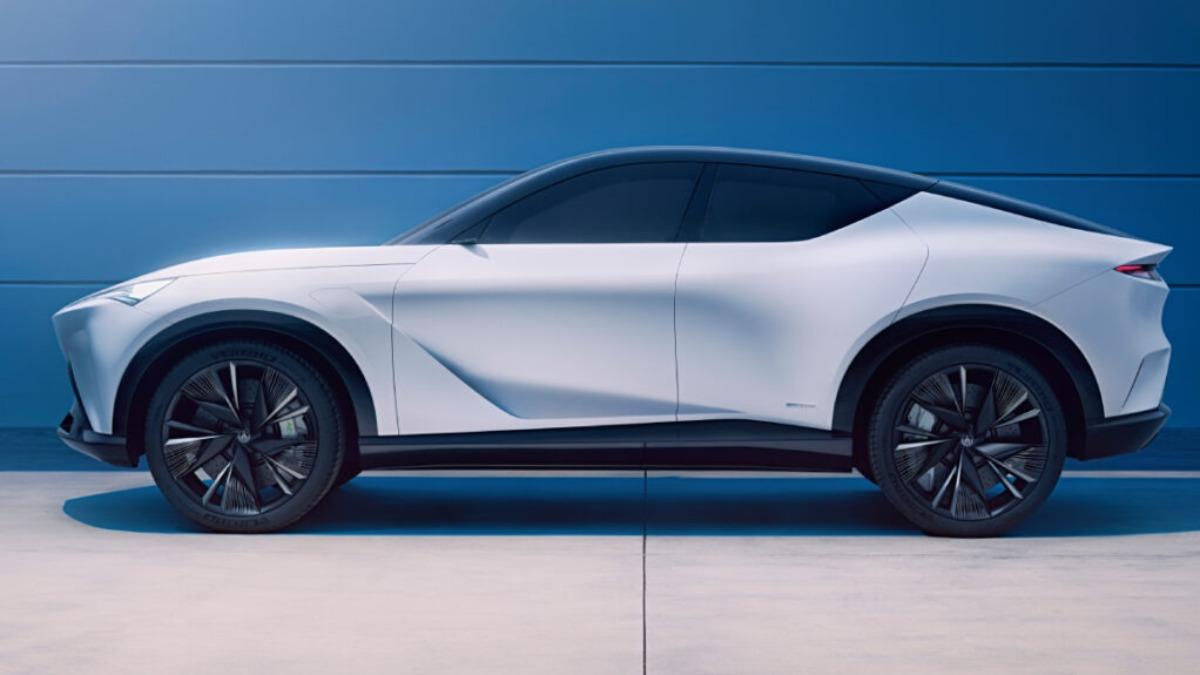 動力數據未有公布,但Performance EV Concept將會在未來量產,性能相信不會愧對Performance一詞。(圖/Acura提供)