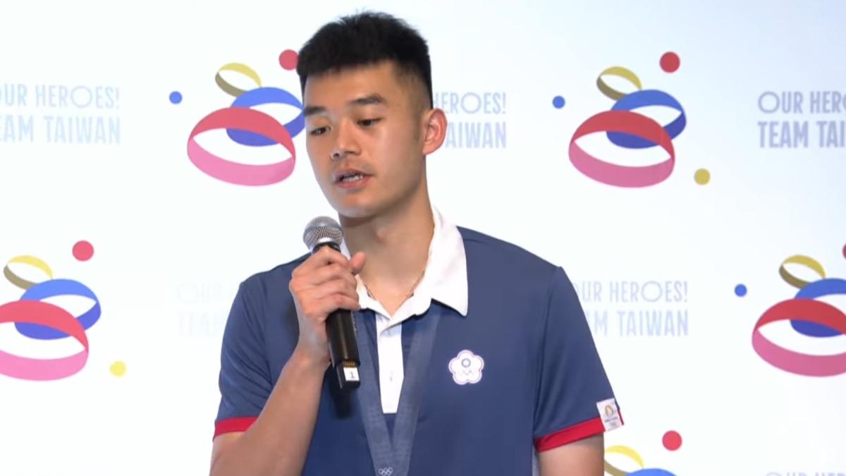 英雄齊聚總統府!王齊麟嗨唱「張惠妹這首歌」、莊智淵曝師徒互動