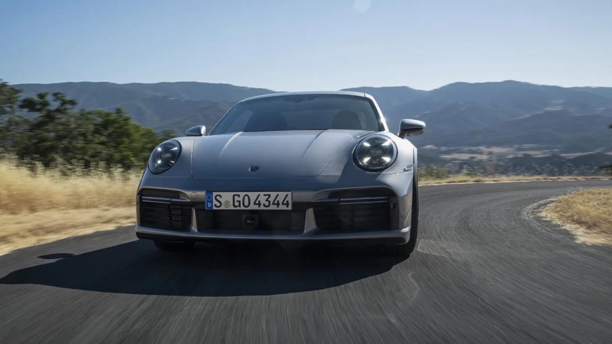 911 Turbo 50 Years搭載650匹馬力輸出的3.7升水平對臥6缸雙渦輪增壓引擎。(圖/Porsche)