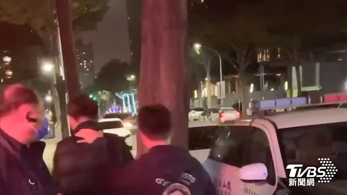 警方當日在一家汽車旅館逮捕林男。(圖/TVBS)