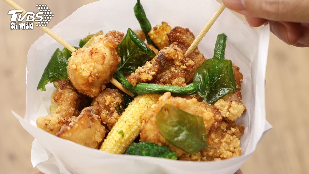 35歲男超愛炸物!臉上「全是老人斑」 醫籲吃6食物半年回春
