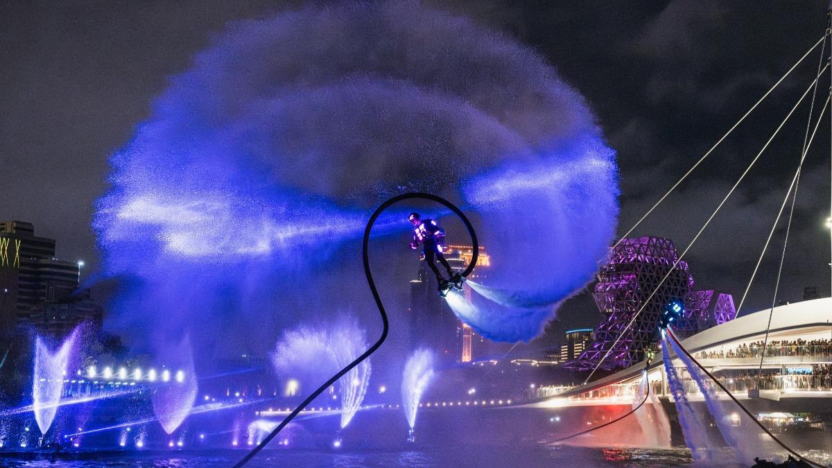 高雄海洋派對七大活動一次看! 14米高滑水道、水上飛板秀嗨翻