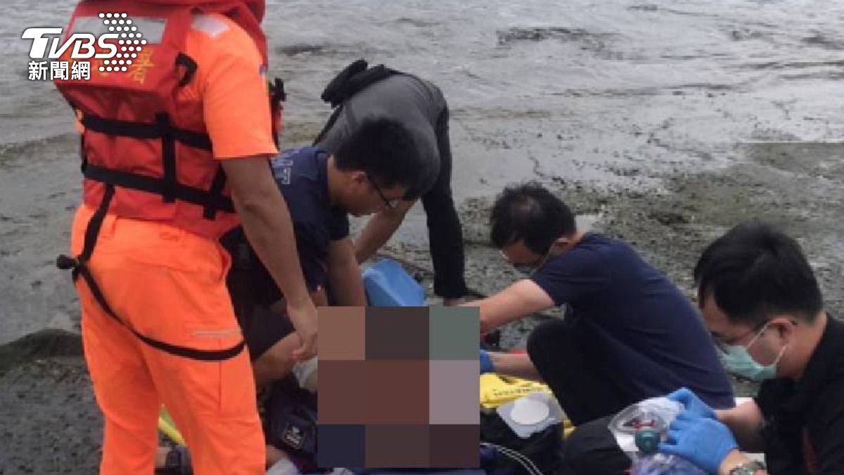 快訊/新北貢寮男溺水!身著救生衣疑採海菜失足 送醫不治