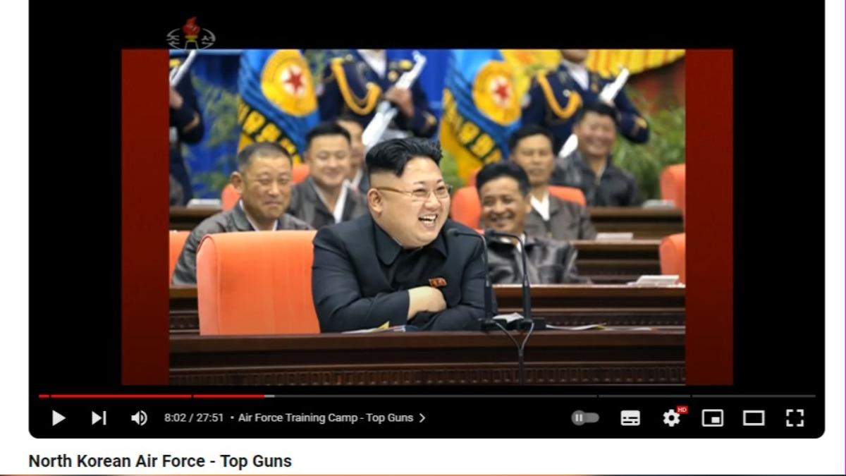 費爾利指出「(北韓的)電視都在讚揚金正恩有多偉大、多麼受到愛戴」。(圖/翻攝自YouTube@Peter Fairlie)