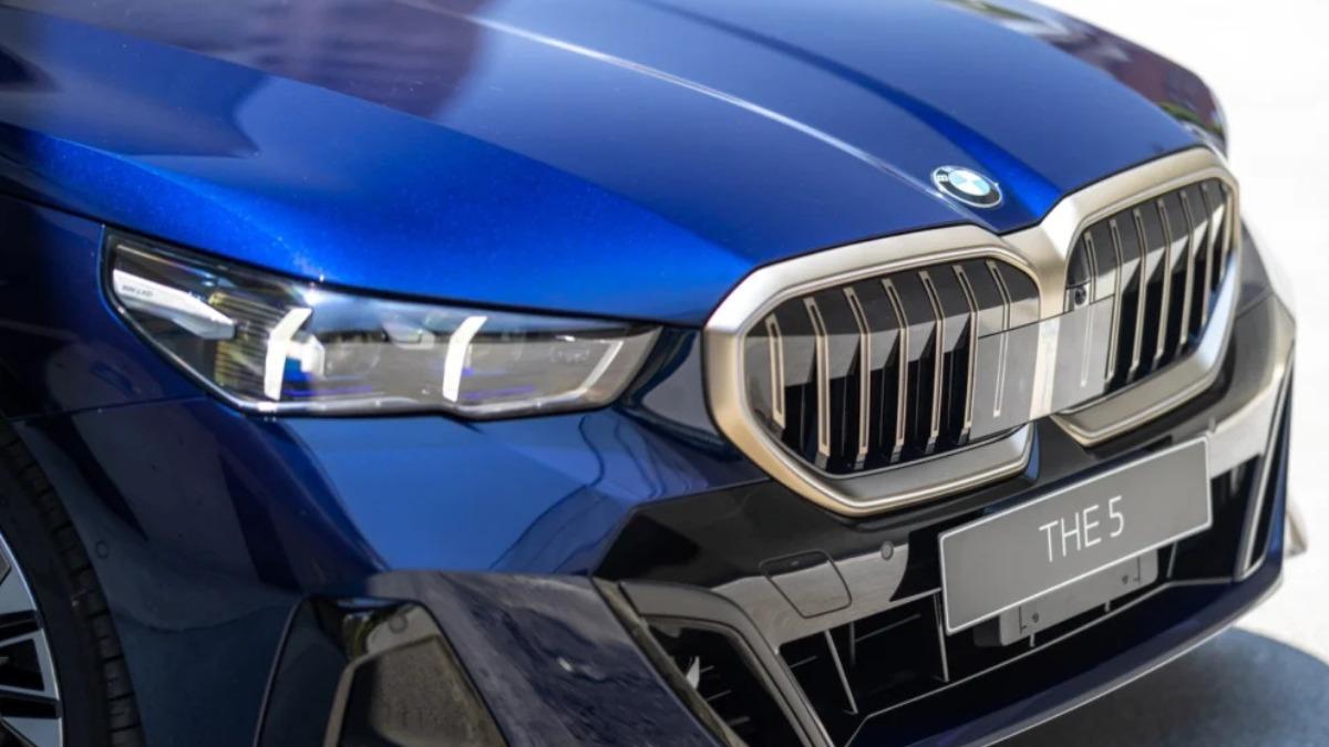 飾光水箱護罩為530i M Sport標準配備。(圖/BMW)