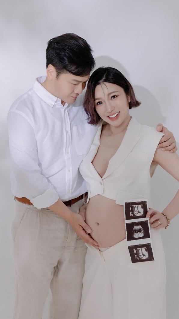 林可唯(右)10個胚胎都很健全。(圖/艾微芙x林可唯提供)