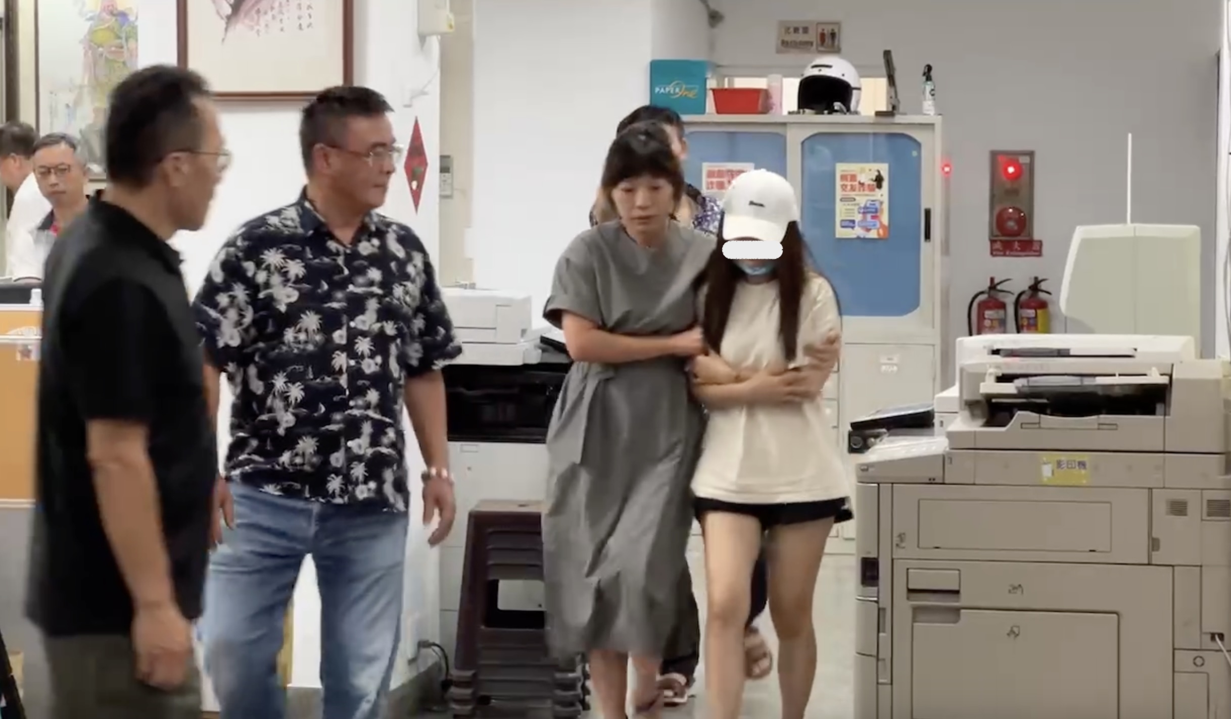 苗栗當街擄人!遭擄失聯人妻現身 3嫌落網偵訊中