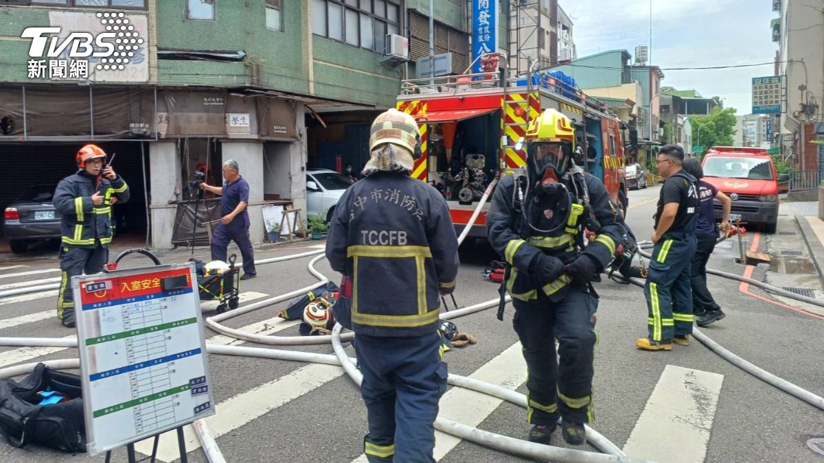 台中北區出租套房火警!43歲男3樓跳窗逃生 落地重傷亡