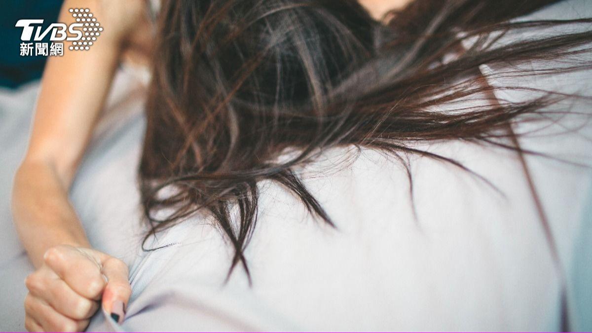 15歲少女欠電話費!房仲男金錢誘惑騙開房 激戰3回慘了