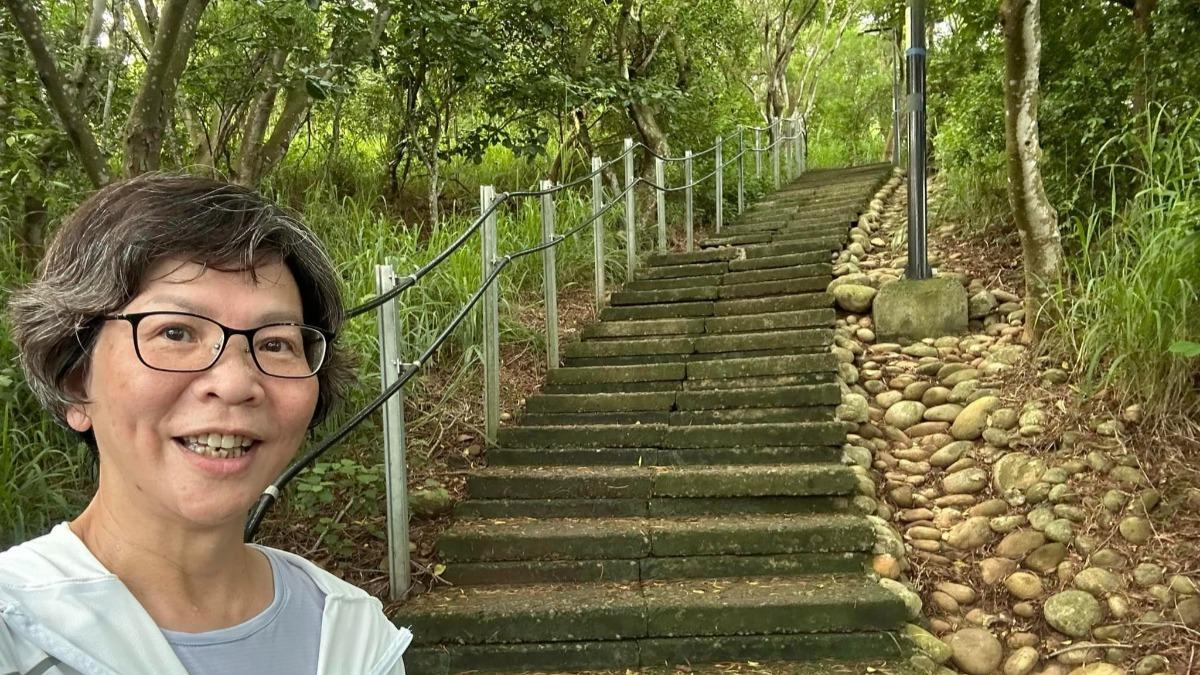 蔡壁如曬自拍「太陽出來了」!小草暴動引聯想 本人吐6字回應