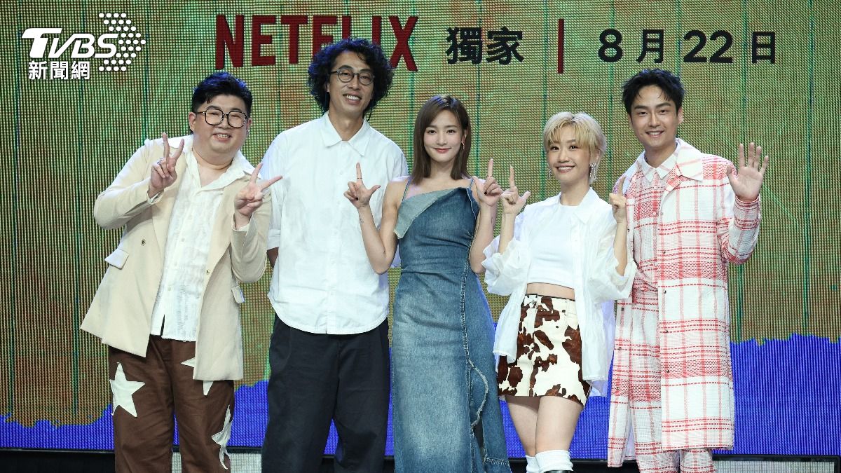 陳彥佐(左起)、馬念先、王淨、Lulu、林鶴軒,戲裡、戲外笑料不斷。(圖/張哲鳴攝)