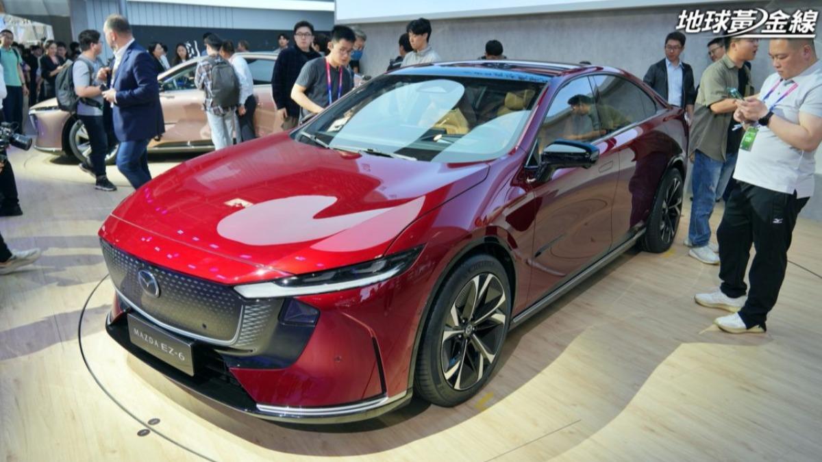 長安馬自達於2024北京車展亮相與原廠合力開發的EZ-6。(圖/地球黃金線)