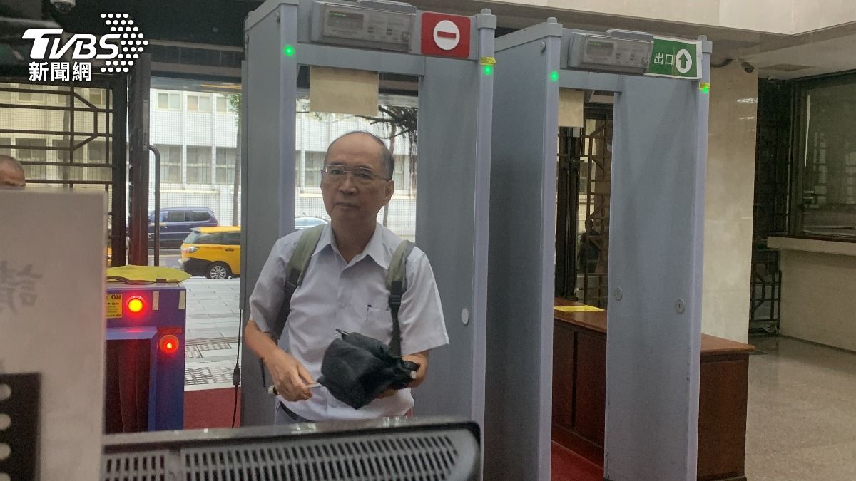 擴大延燒!柯市府京華城容積率案 今再約談3名都委