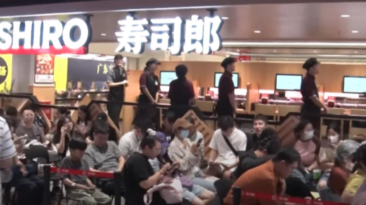 壽司郎北京第一家分店開幕!竟排隊10小時 網酸:身體很誠實