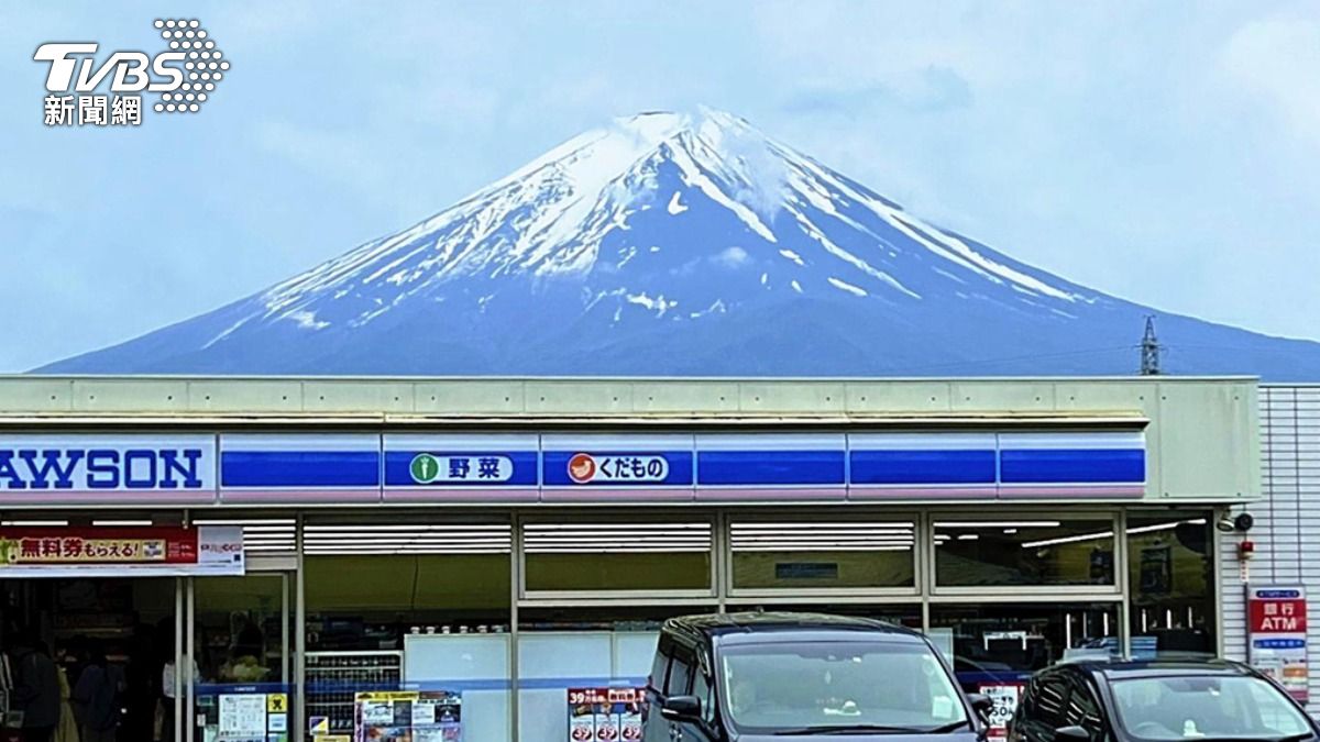 富士山LAWSON黑幕撤除「居民又頭痛了」 網籲學台灣這做法