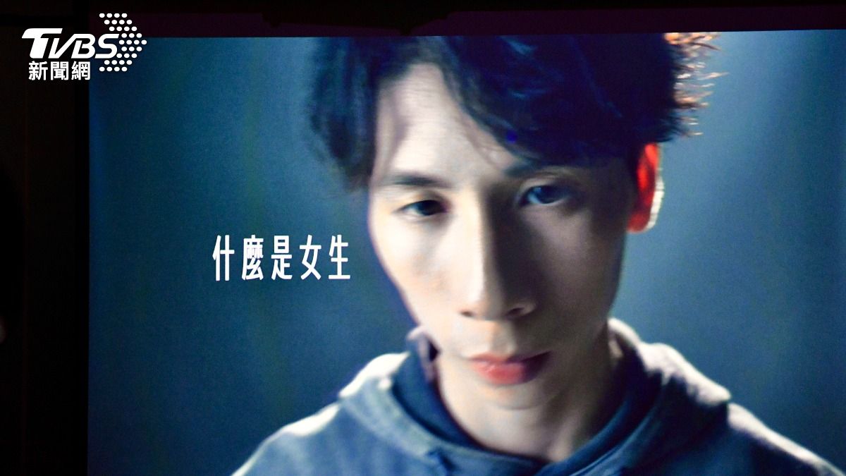 林郁婷在形象廣告中大喊「我不是女生，什麼是女生」。（圖／胡瑞麒攝）