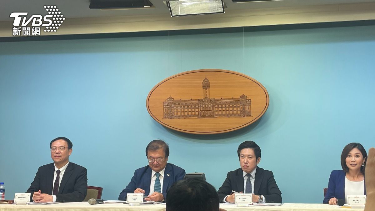 健保改革財源哪來? 石崇良指健康台灣談及健保商保合作