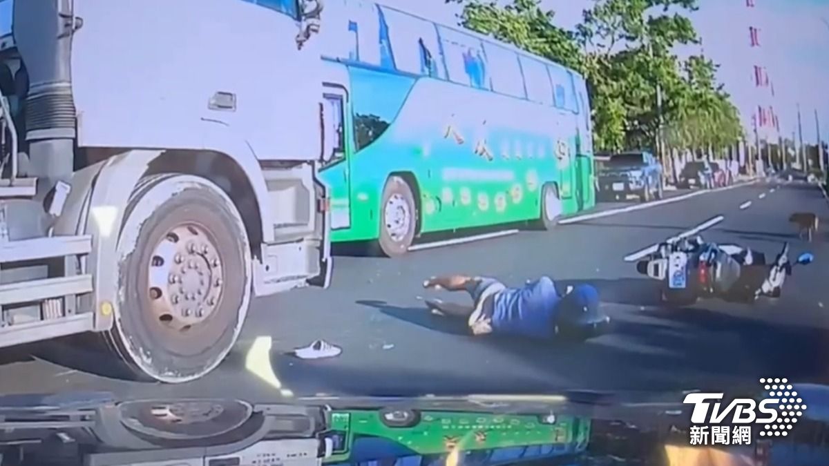 貨車駕駛沒有停下查看,踩了油門就逃跑。(圖/TVBS)