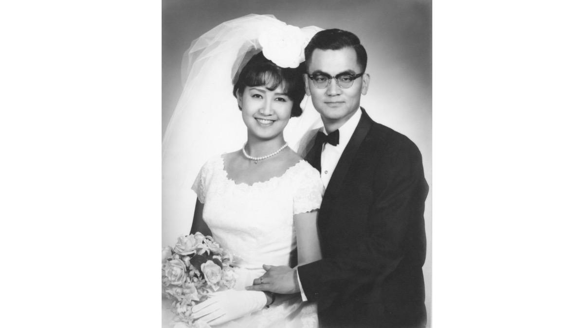 連戰、連方瑀「鑽石婚宴」明晚登場 60年前結婚照曝光