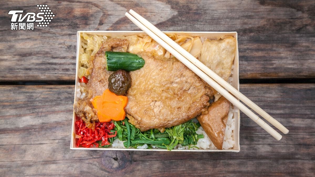 患者平日很愛吃排骨便當。(示意圖,與本文無關/shutterstock達志影像)
