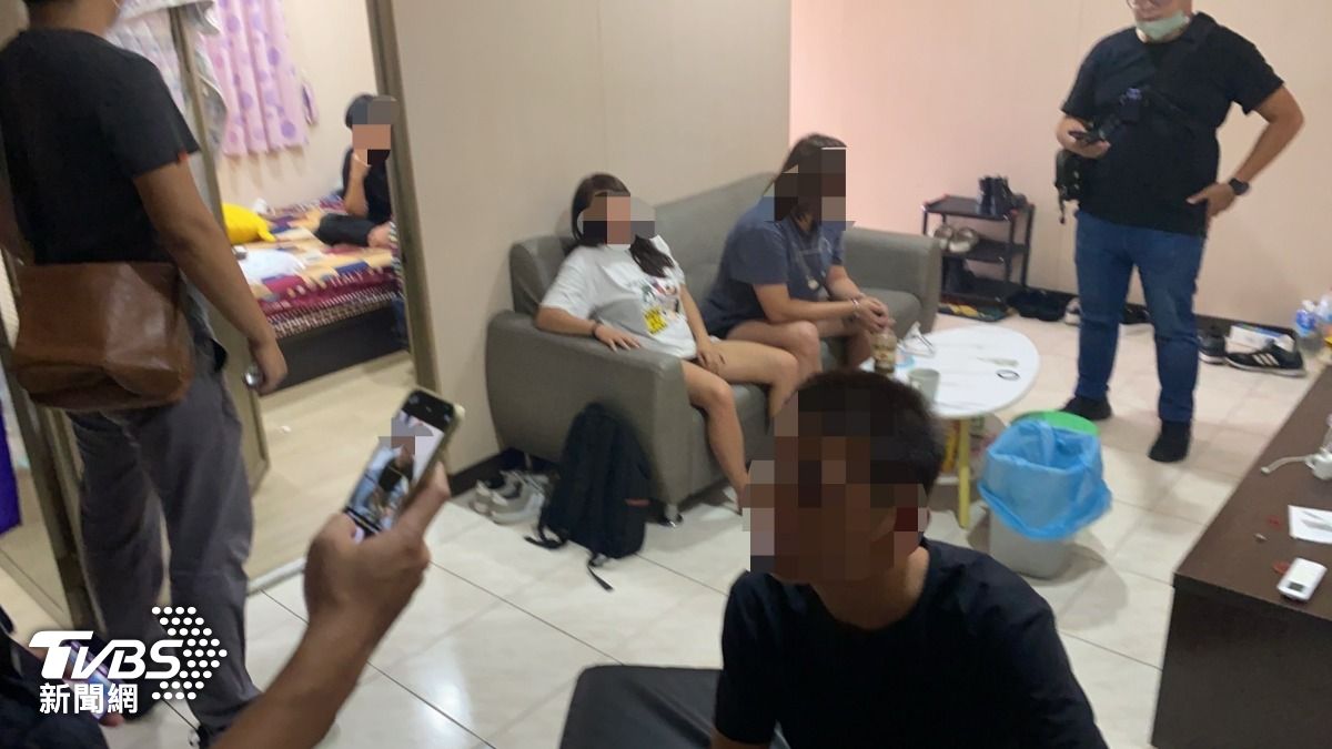 高雄詐團藏公寓頂樓加蓋套房 豬隊友「肚子餓」拿外送露餡了