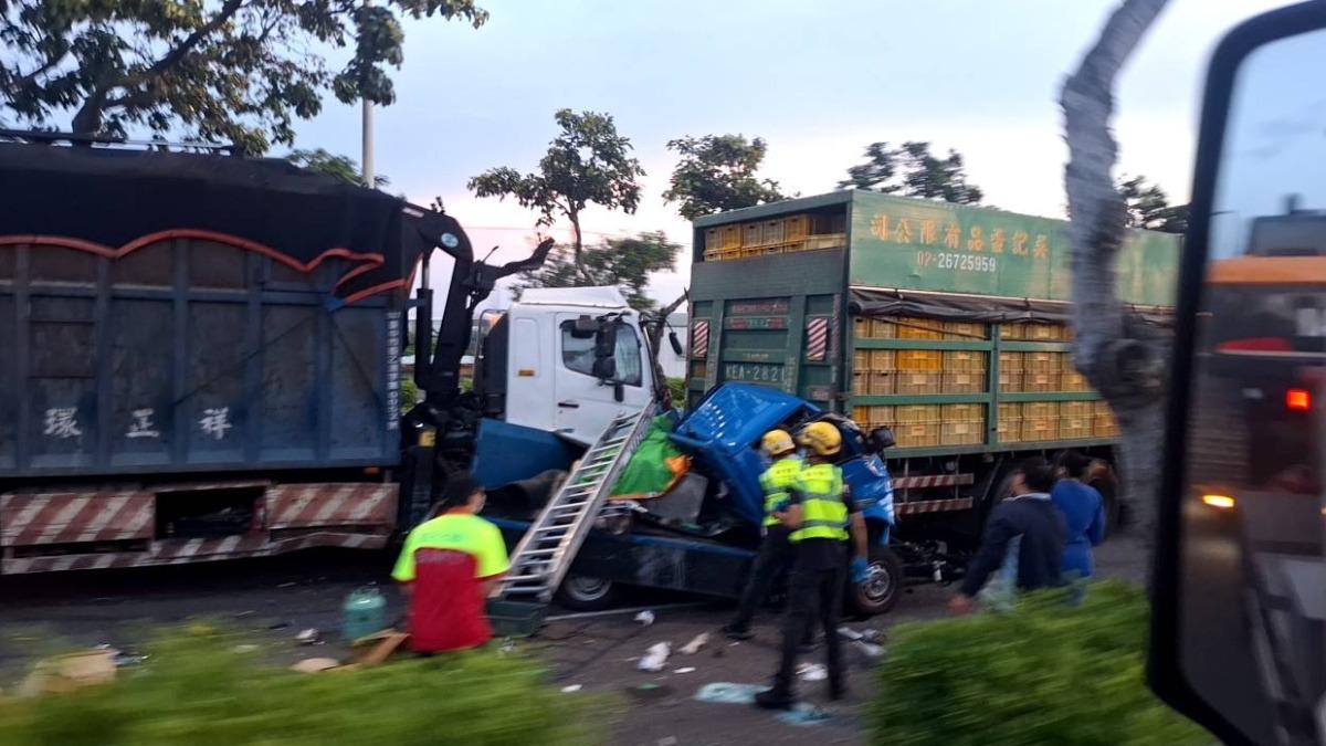 台中奪命事故!疑煞不住釀5車連環撞 車「慘被擠扁」男駕駛亡