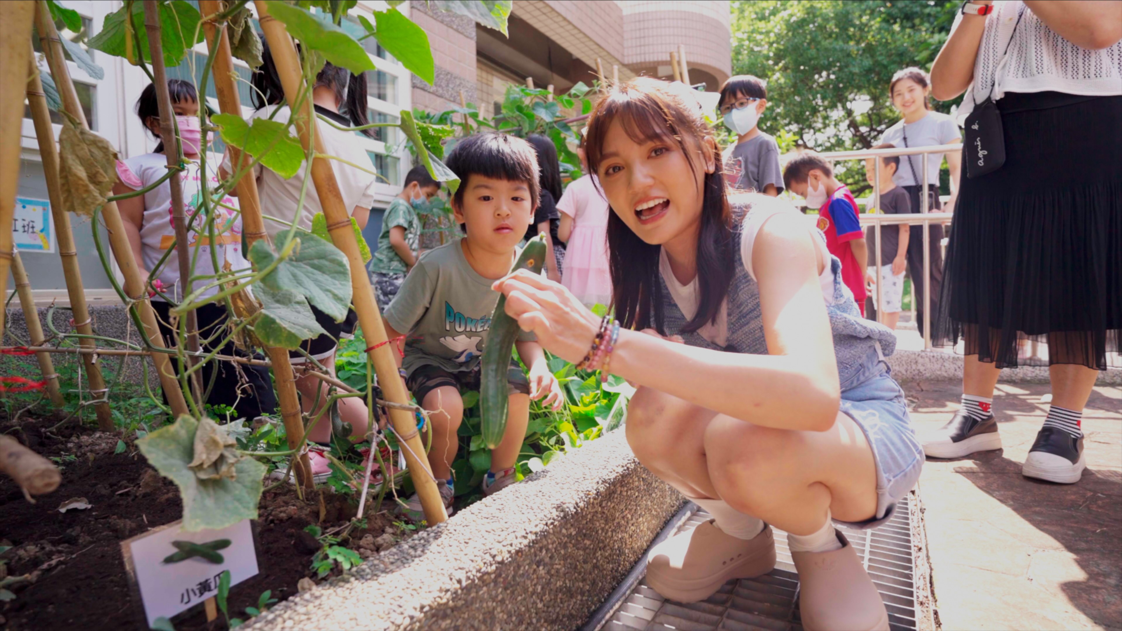▲桃園「『食』在安心食農教育」政策為孩子打造體驗農園，讓學生認識食物「從產地到餐桌、從泥土到舌尖」的過程。來源：桃園市政府