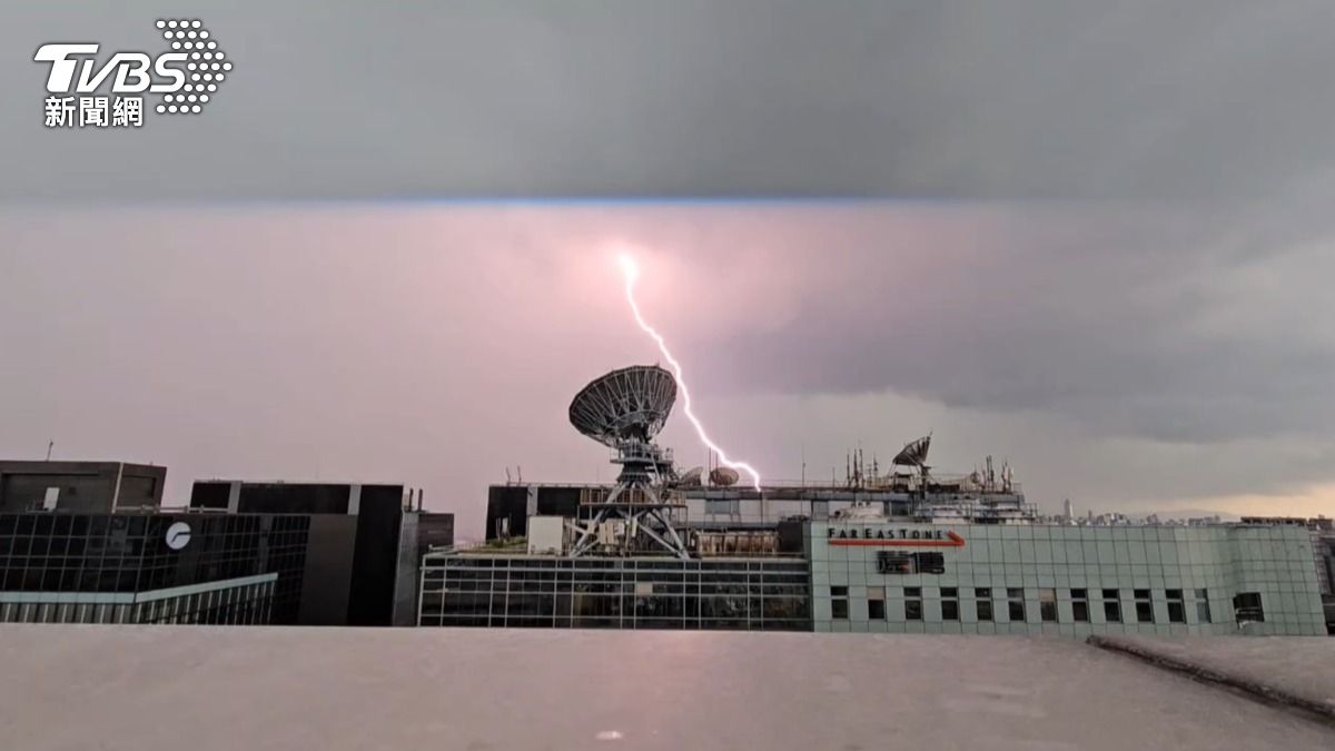 天氣/雷雨又突襲!背風渦旋現蹤 鄭明典1圖揭「這區雨最猛」躲不過