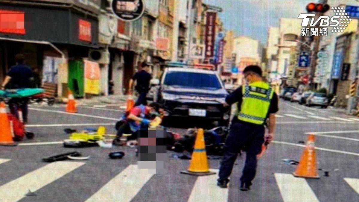 張男遭噴出的碎玻璃劃出一道大傷口。(圖/TVBS)