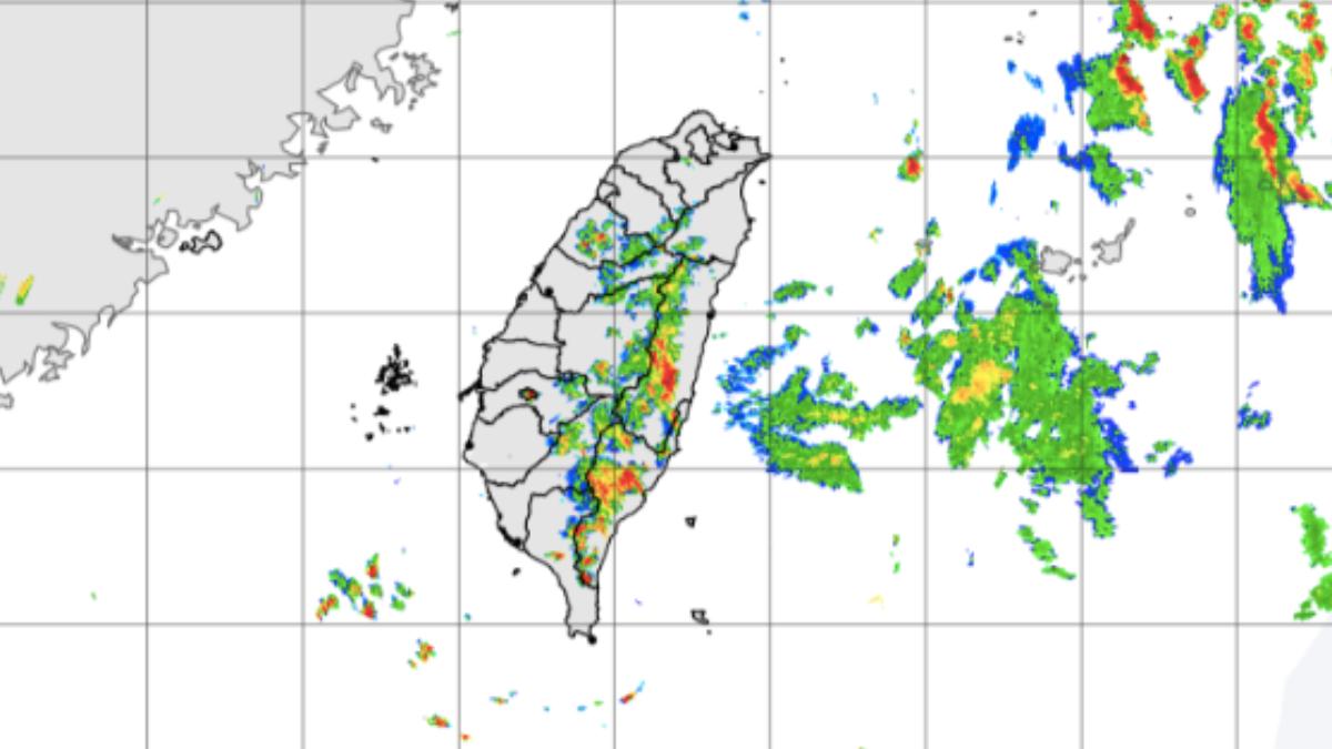 中午過後留意午後雷陣雨。（圖／氣象署）