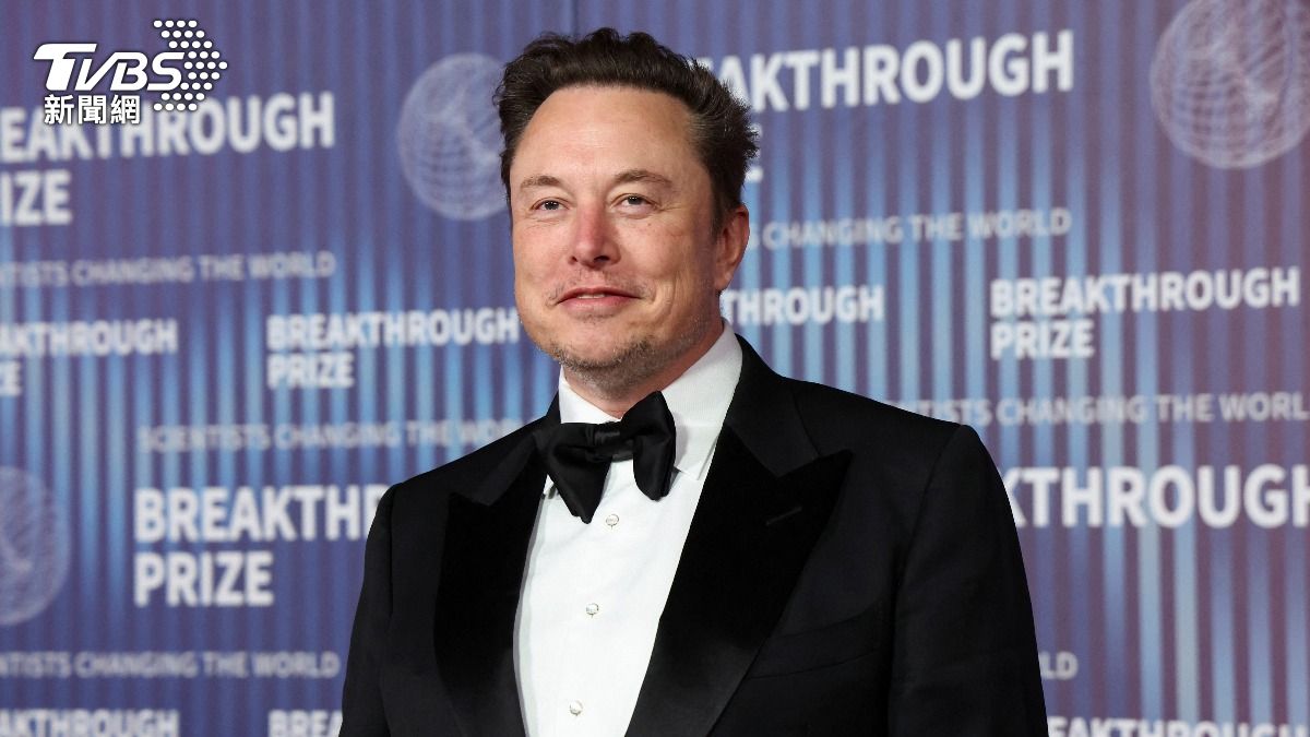 馬斯克目前身兼特斯拉、SpaceX、Neuralink等多家公司執行長,另外也收購社群媒體平台Twitter並改名為X。(圖/達志影像路透社)